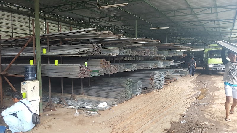 Membangun Impian dengan Besi Berkualitas di Cilacap
